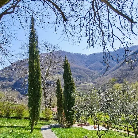 Della Corte * Comano (Tuscany)