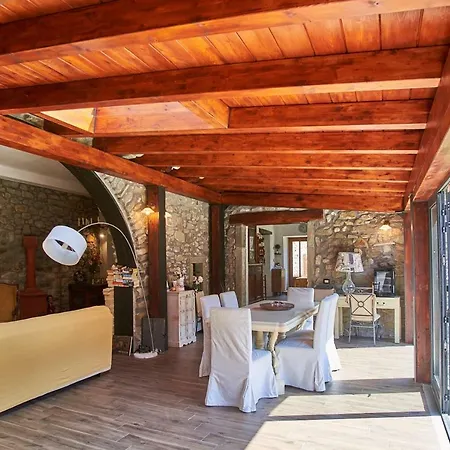 Della Corte Villa Comano (Tuscany)
